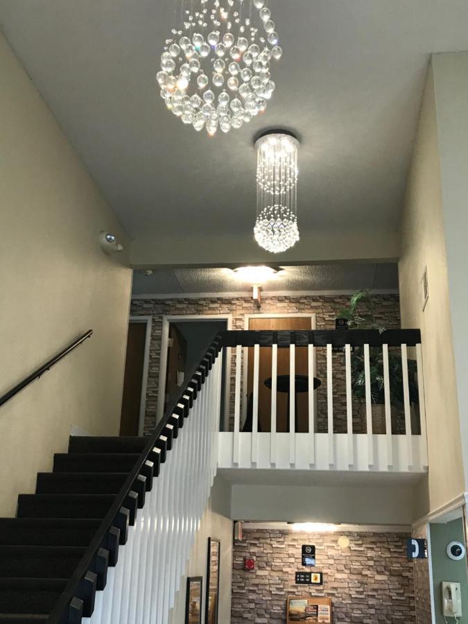 Super 8 By Wyndham El Dorado Ξενοδοχείο Εξωτερικό φωτογραφία